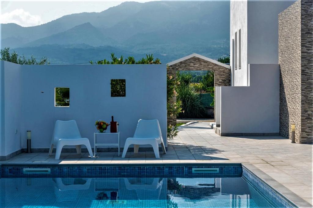 Xenos Villa 4 - Luxury Villa With Private Swimming Pool Near The Sea photo 4