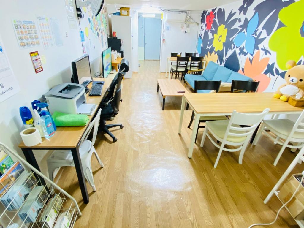 Aroha Guesthouse Seoul Station photo 1