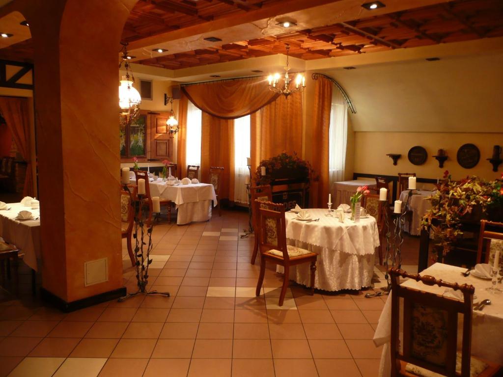 Azymut Hotel & Restaurant photo 1