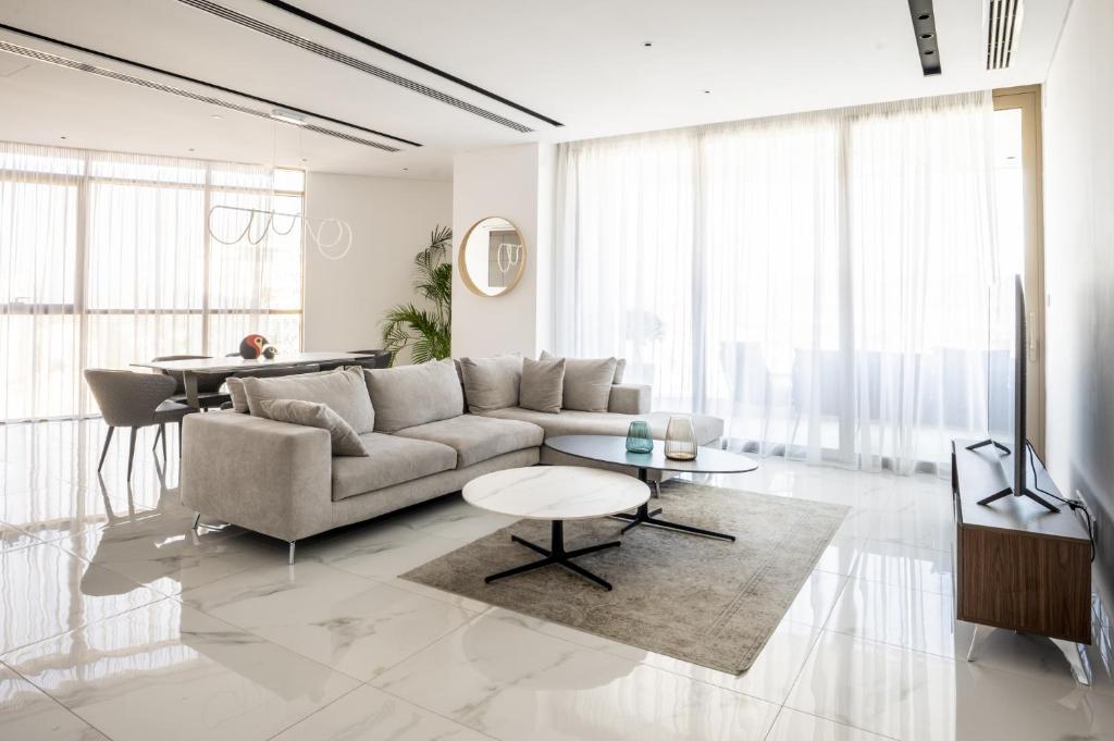 360 Nicosia - Luxury Apartment Panoramic View photo 2