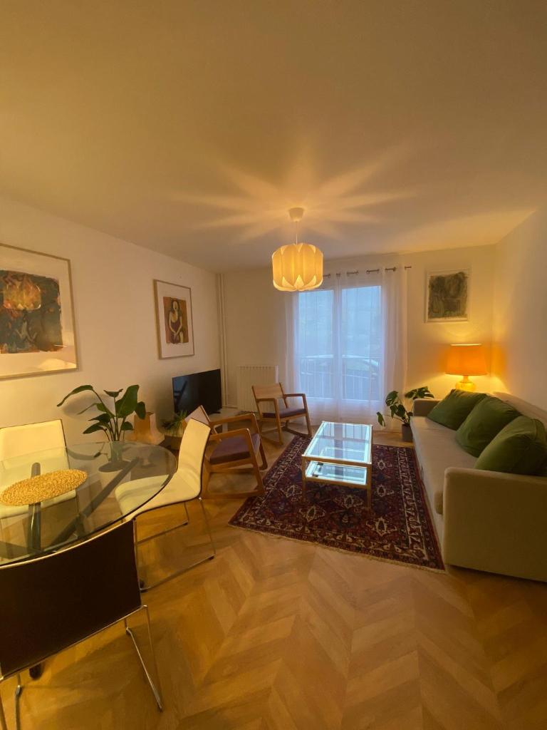 Spacieux logement au pied du Vercors photo 3