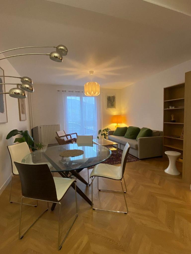 Spacieux logement au pied du Vercors photo 1