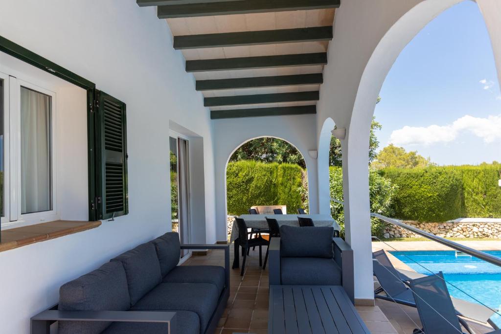 Villas Finesse By MENORCARENTALS photo 3