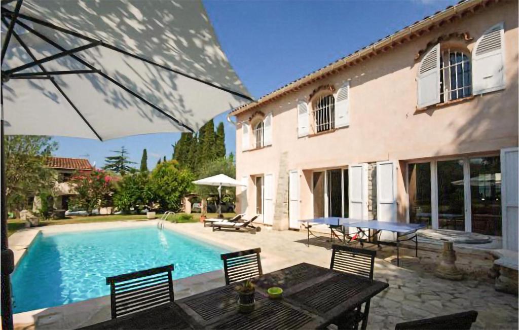 Beautiful Home In Mouans-sartoux With Outdoor Swimming Pool, Wifi And Heated Swimming Pool