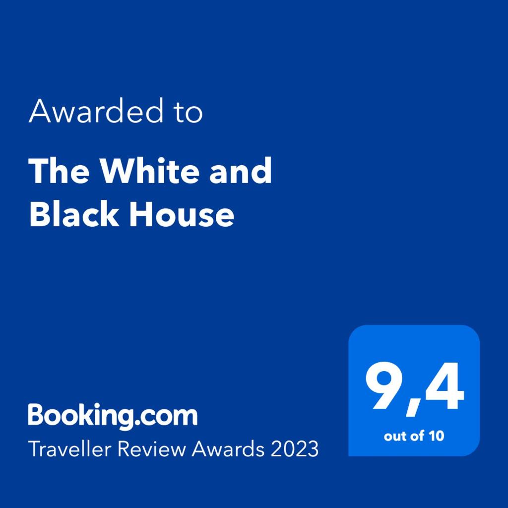 The White and Black House photo 1