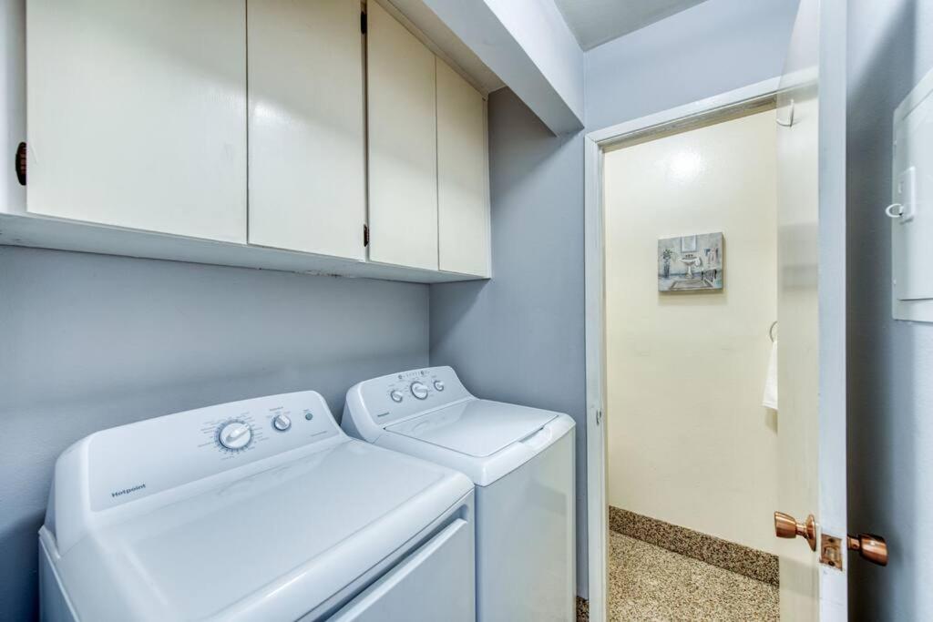Lovely 2 bedroom condo in quiet location photo 3