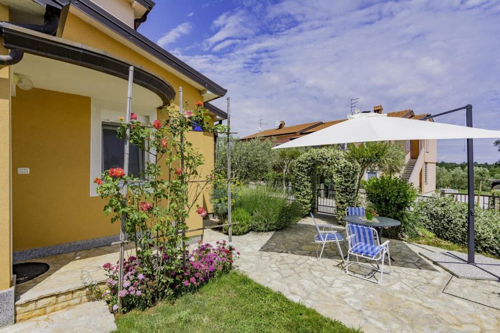 Božica house with apartment photo 1