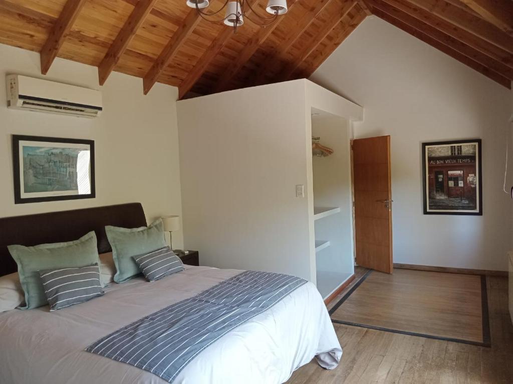 Casa de Huéspedes Villa Pehuenia photo 4