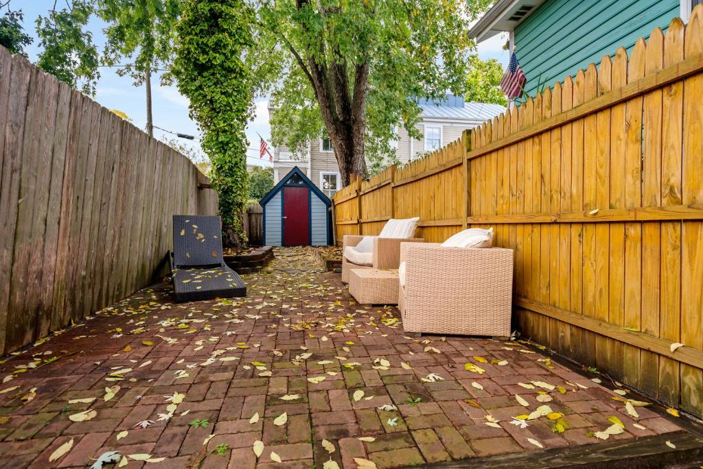 Boutique Blue 2 bedroom Old Town House photo 1