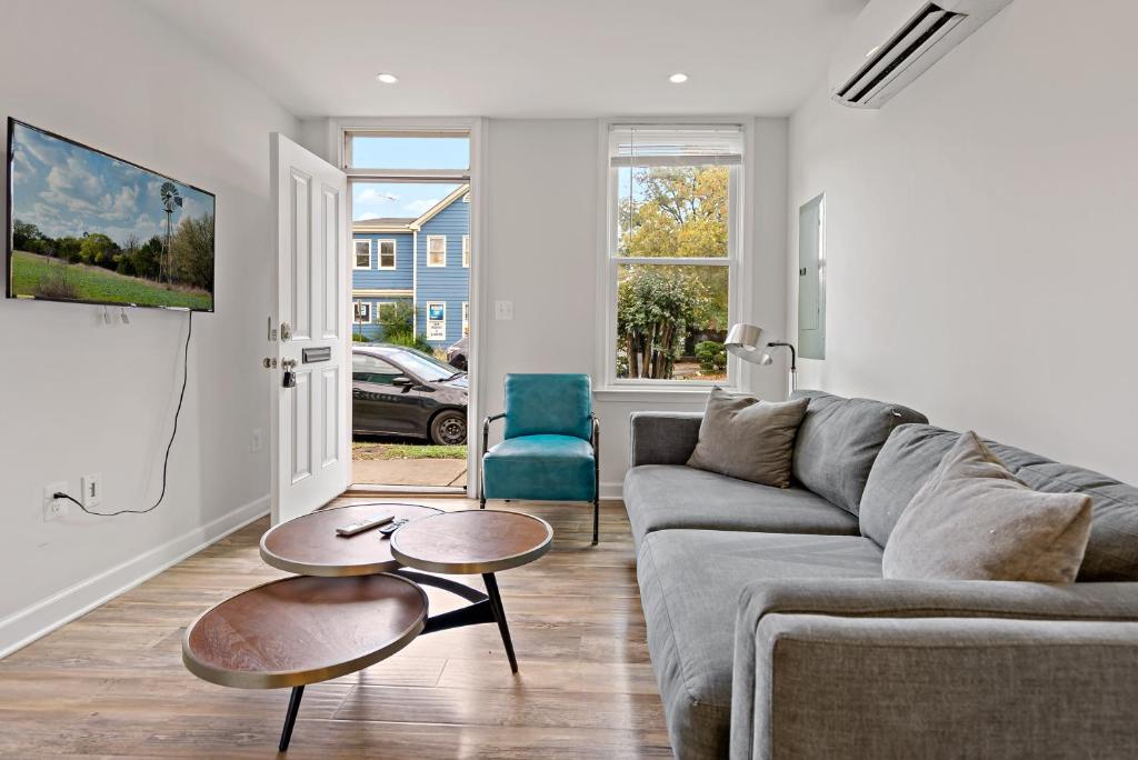 Boutique Blue 2 bedroom Old Town House photo 2