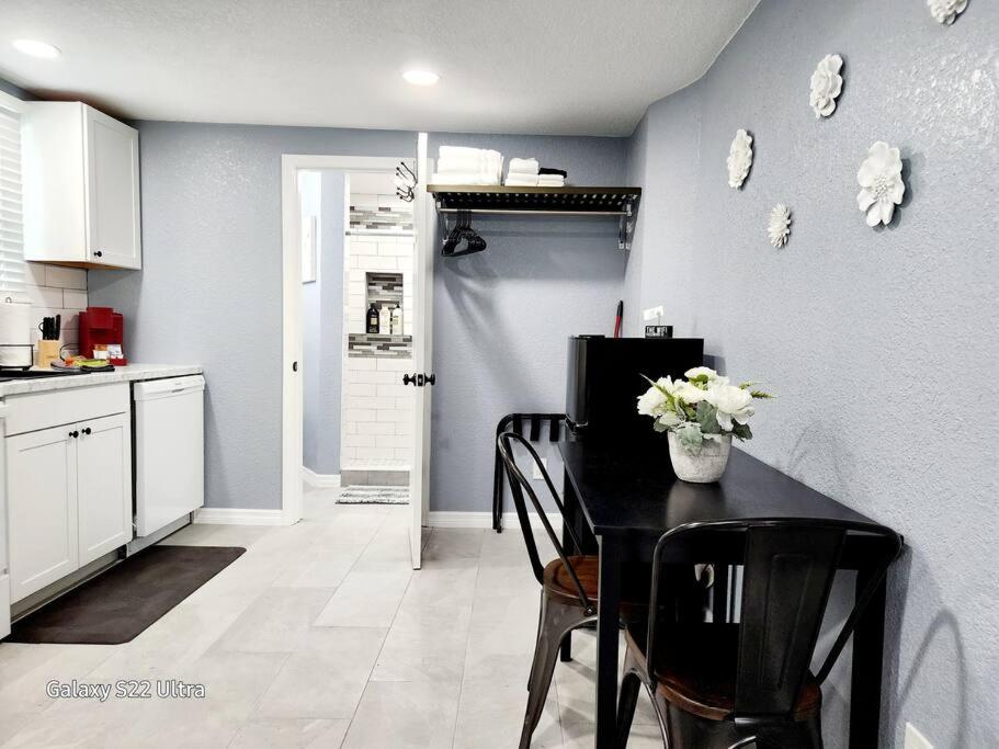 Private Getaway Studio ! photo 1