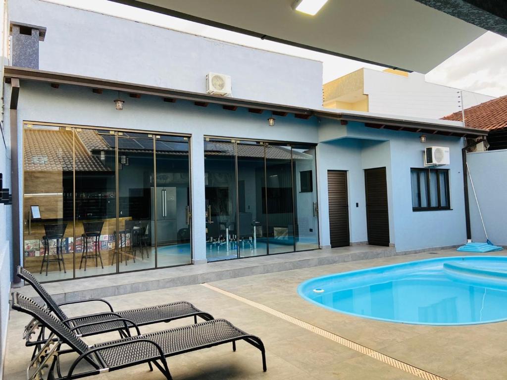 Casa Privativa na Av. Garibaldi Vila A
