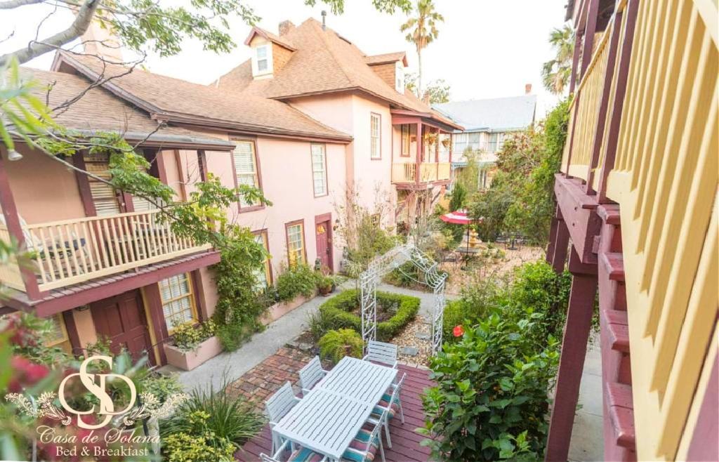 Casa De Solana Bed & Breakfast image