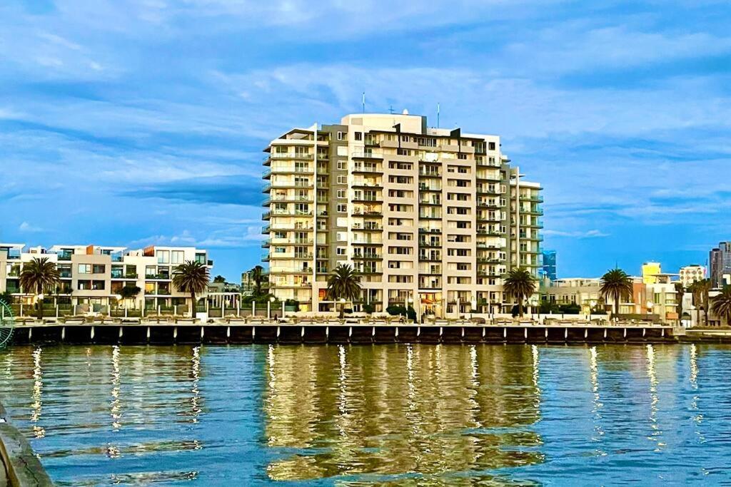 Amzing Ocean View Spacious Three Bedrooms Apartment Port Melbourne photo 3