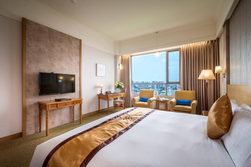 Royal Chiayi Hotel photo 2