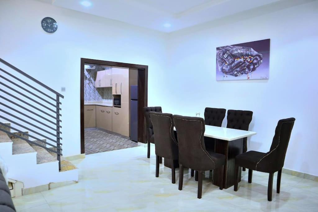 Lush Meadows Apartments photo 3