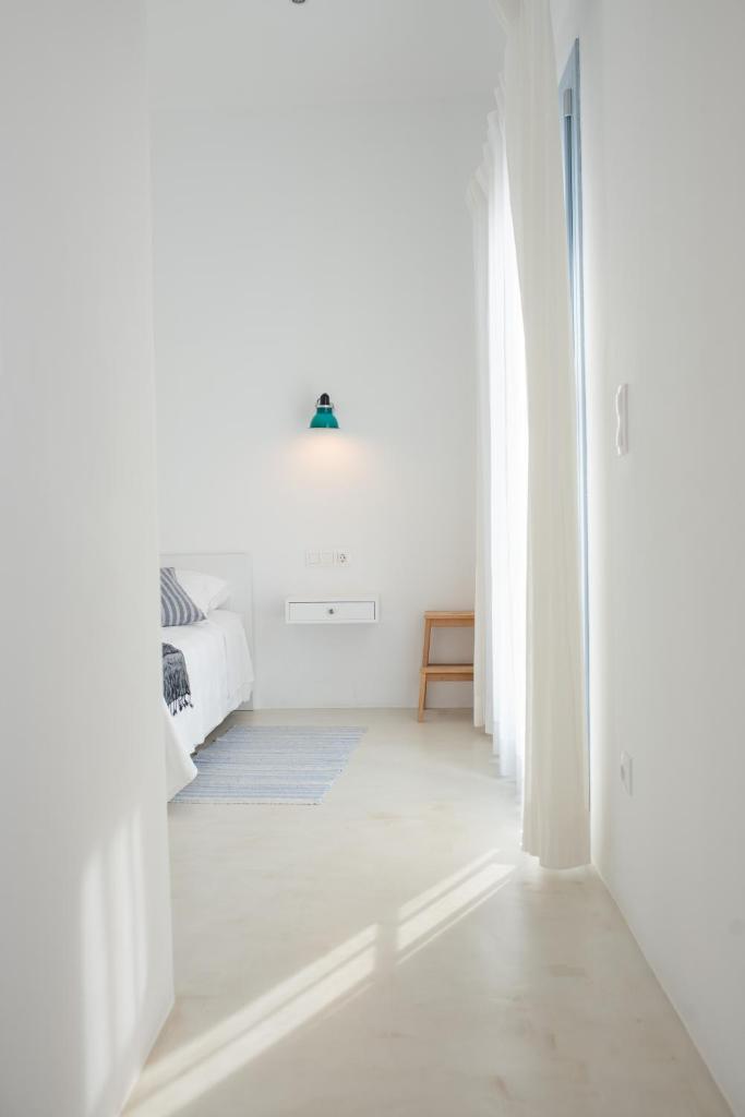 Theros apartments 1 photo 3