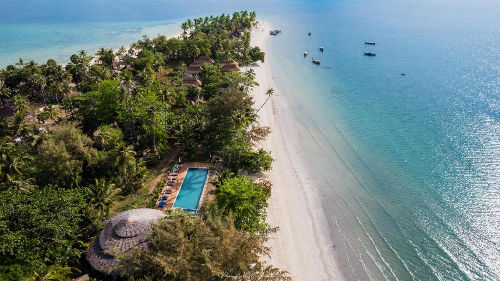 Pawapi Beach Resort Koh Mook photo 2