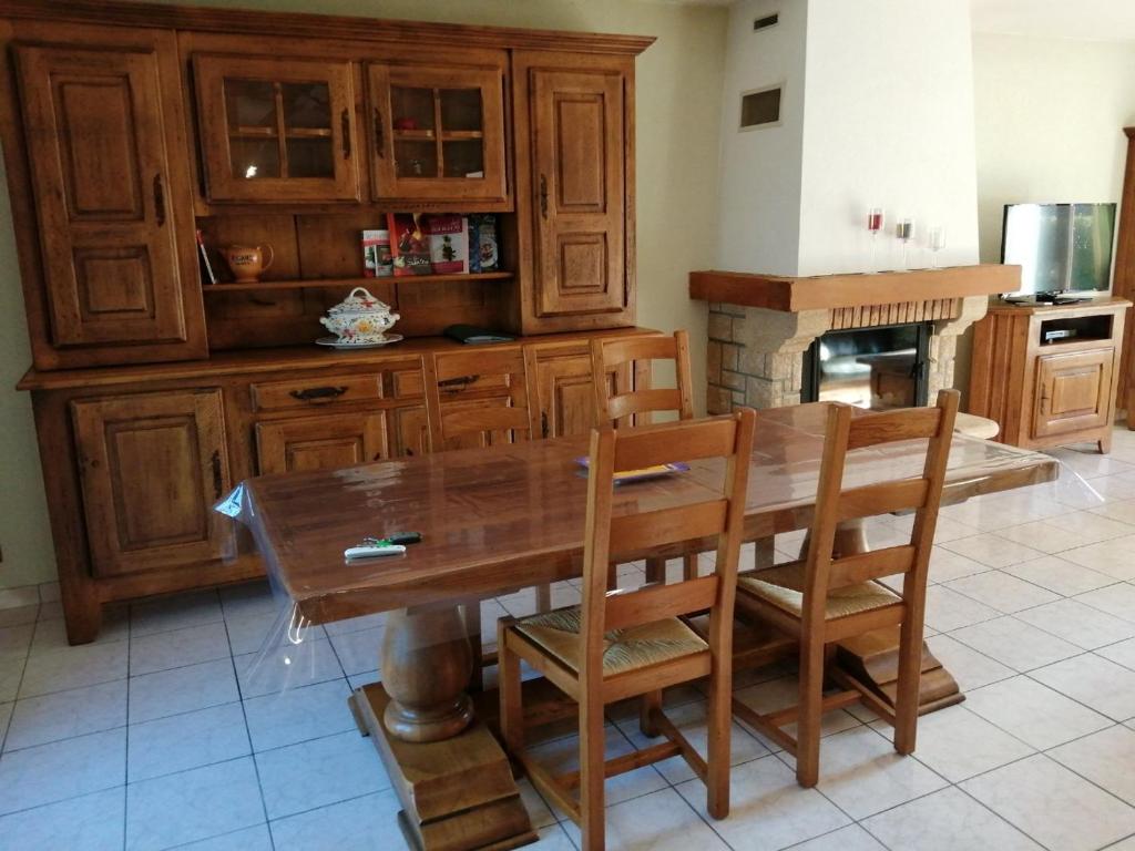 Maison au calme, grand jardin photo 4