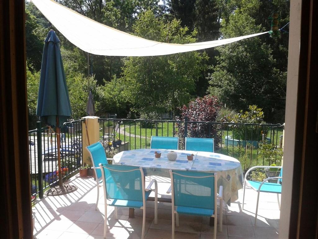 4 Bedroom Villa with Private Pool within 5 minute walk into Quillan photo 4