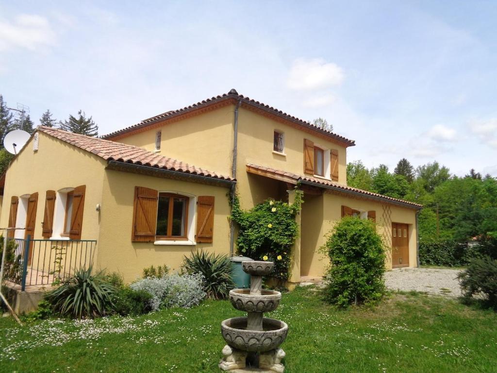 4 Bedroom Villa with Private Pool within 5 minute walk into Quillan photo 3