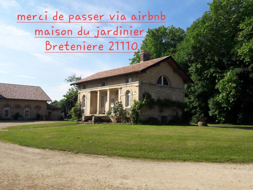 maison jardinier parc château,proche Dijon-Vignes