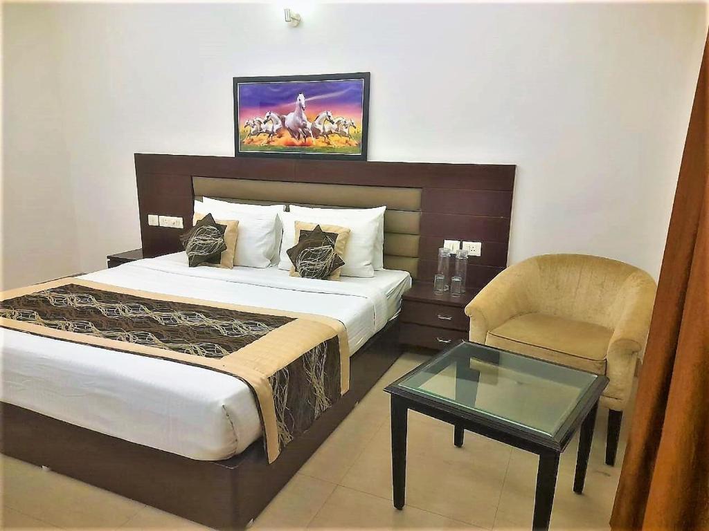 Tavisha Villa Flim City Road Dadri Road photo 4
