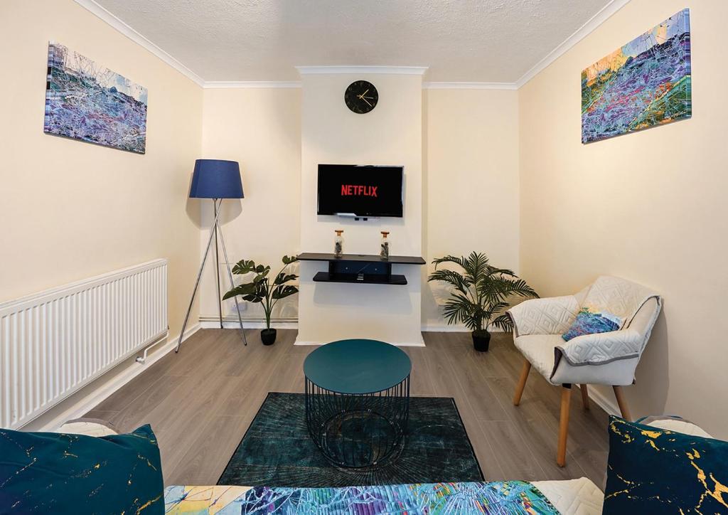 Three Bed Luxury Home in London