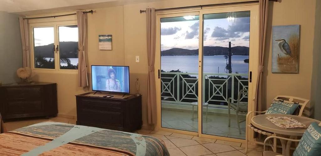 EliMar Bay View Studio