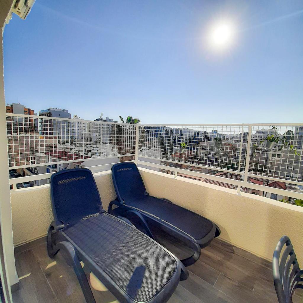Sea Breeze Central, 2bed photo 1