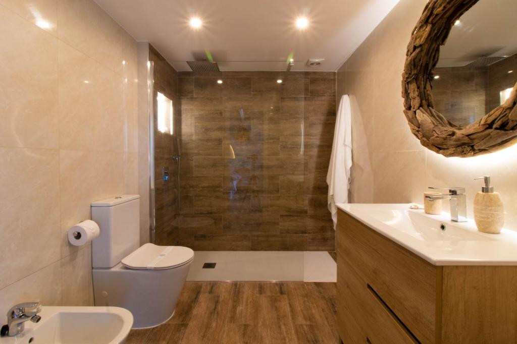Room in Guest room - Private room with beautiful sea view photo 3