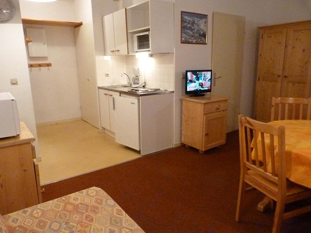 Studio Les Menuires, 1 pièce, 4 personnes - FR-1-178-1 photo 1