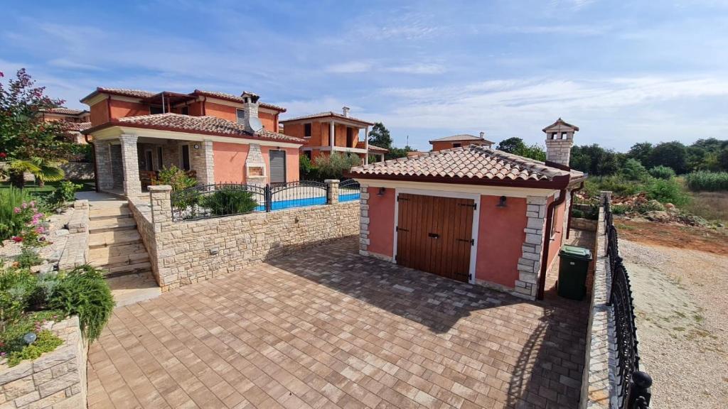 Villa Ales photo 2