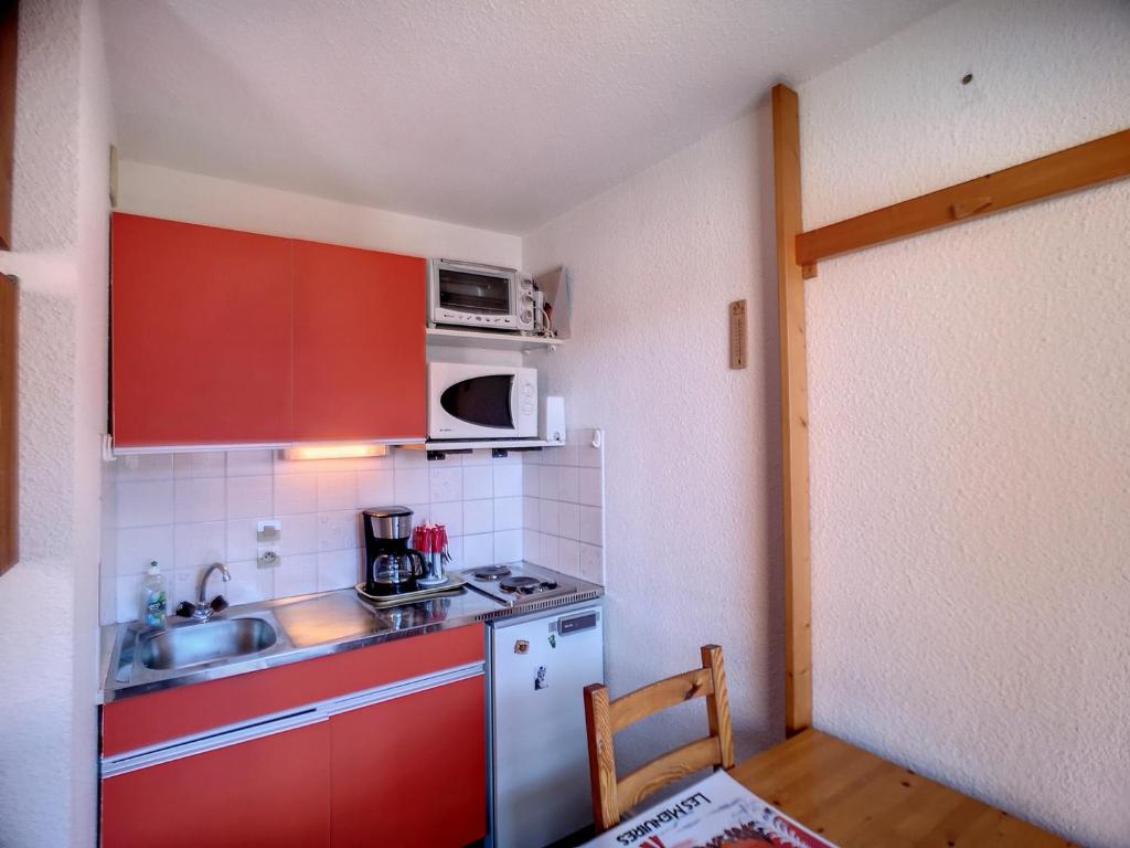 Studio Les Menuires, 1 pièce, 3 personnes - FR-1-178-40 photo 1