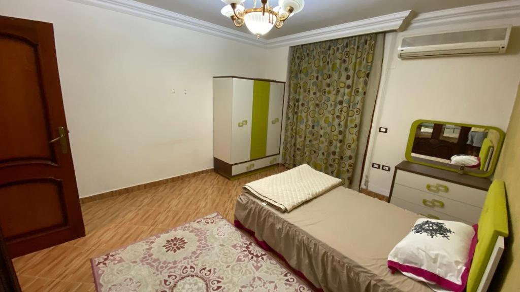 مدينه 6 اكتوبر حدائق الفردوس الامن العام فيلا ٢٤٧ شارع ٨ photo 1