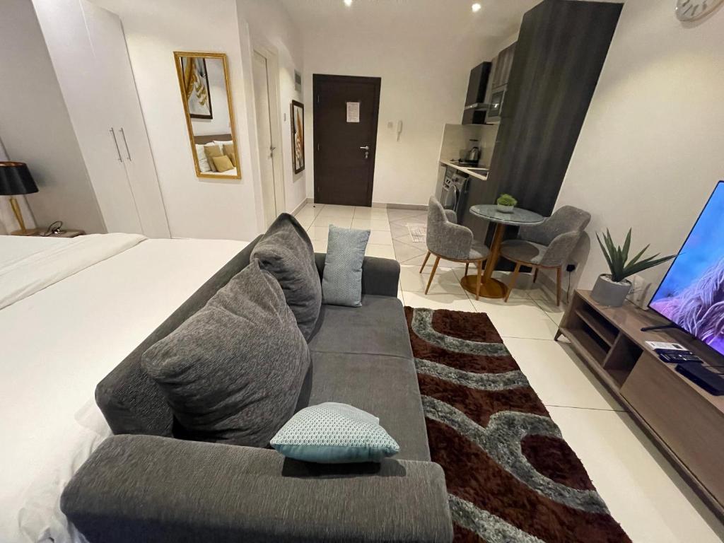 Embassy Gardens Luxury Suites & Apartments photo 3
