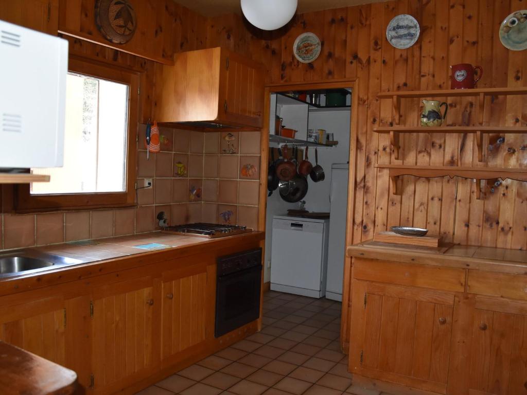 Chalet Pralognan-la-Vanoise, 7 pièces, 12 personnes - FR-1-464-11 photo 2