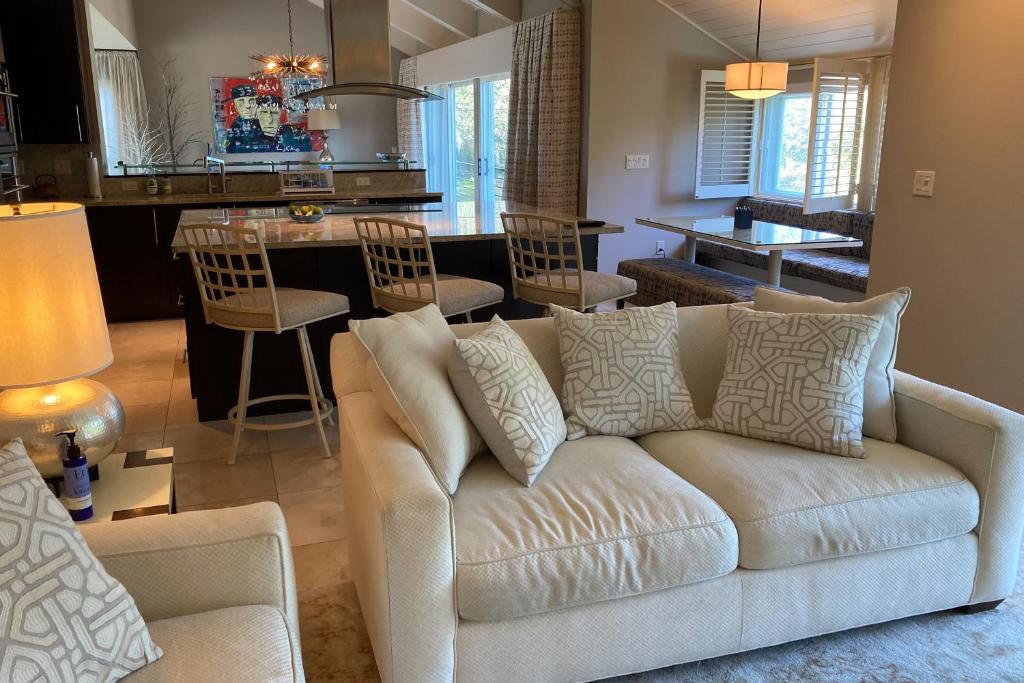 10 Pines - Sarasota Bay photo 3
