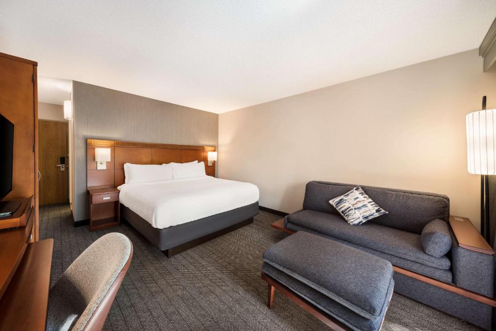 Sonesta Select San Jose Airport image