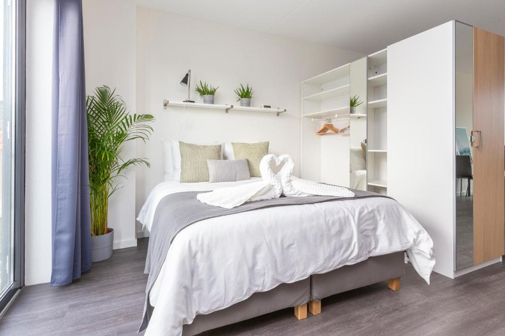 Luxurious loft w-view walk city Center Delft New XL Apartment