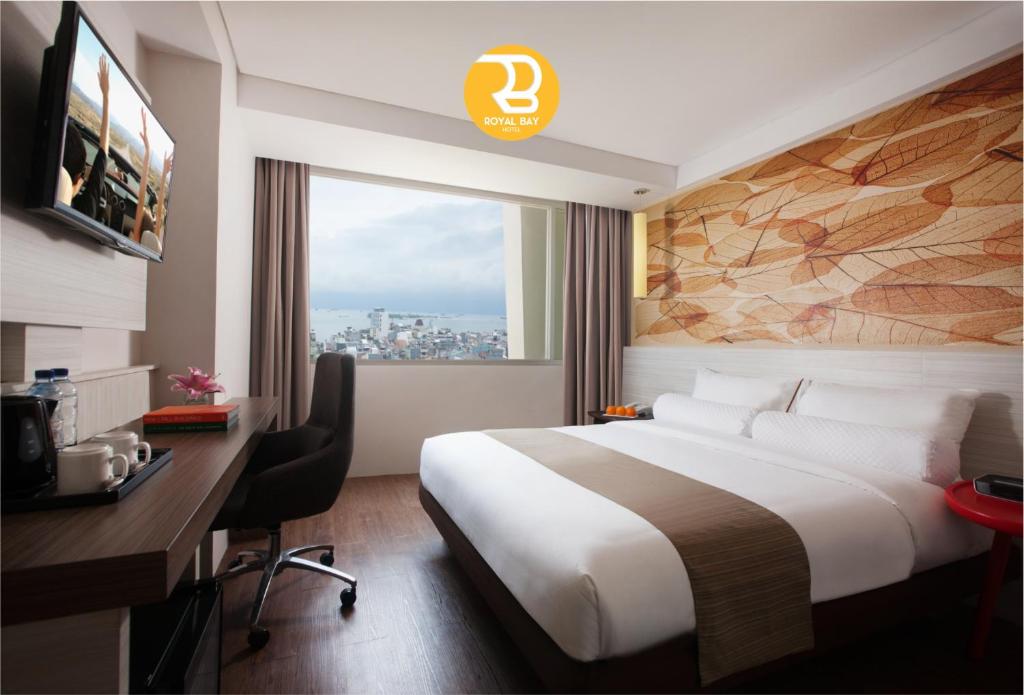 Royal Bay Hotel Makassar Room Type - Deluxe Twin Room