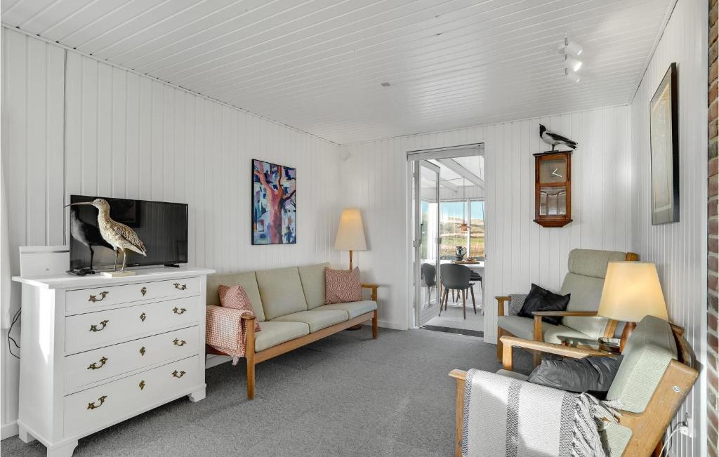 Nice Home In Ulfborg With 2 Bedrooms And Wifi photo 1
