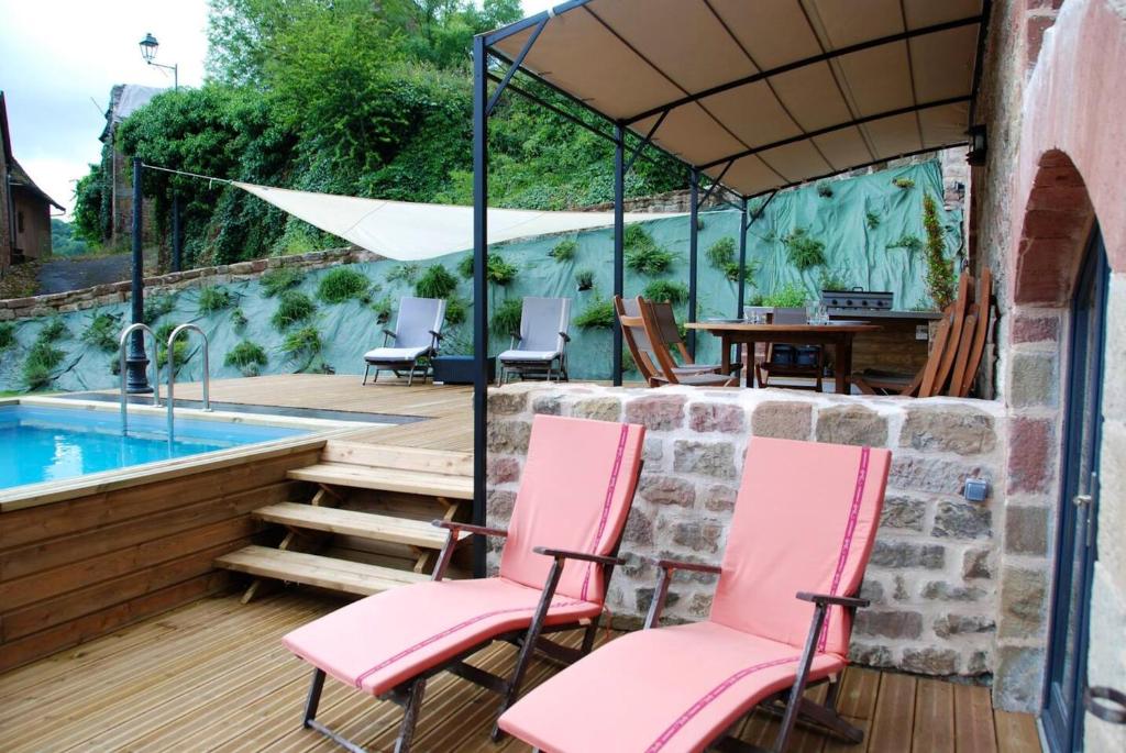 Villa de 3 chambres avec piscine privee terrasse et wifi a Noailhac photo 1