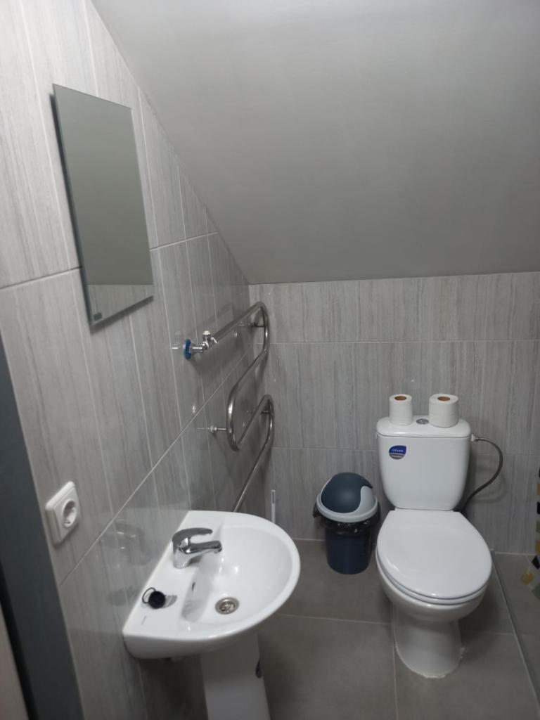 ROOMS FOR RENT photo 3