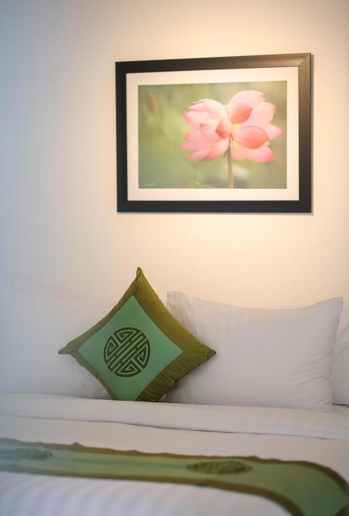 Charming Riverside Hotel