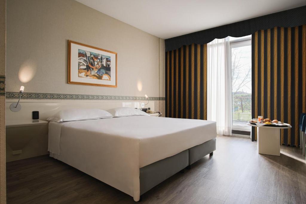 Hotel Viest photo 2