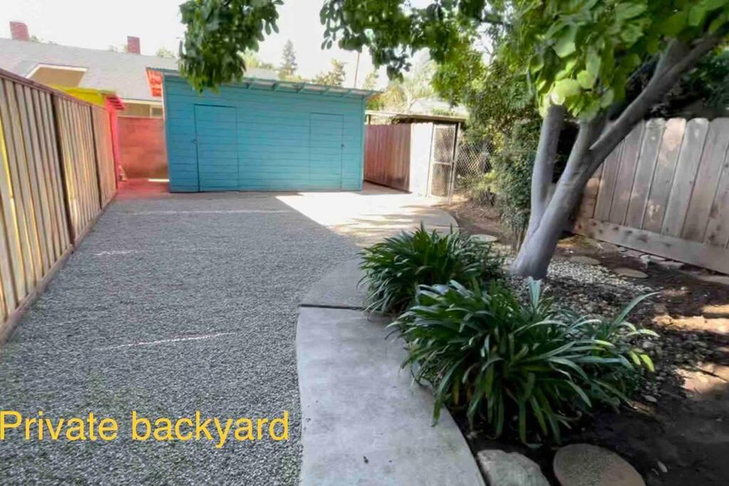 Brand New 2BR CUTE Blue LED in North Fresno photo 2