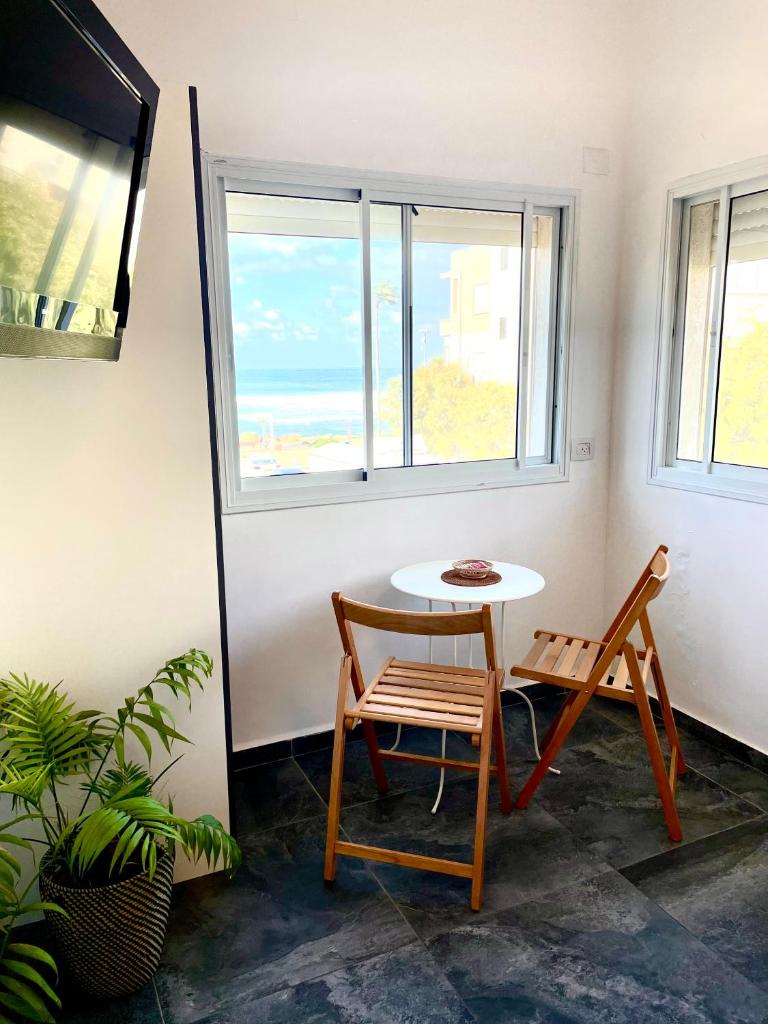 Sea view cozy apartment photo 1