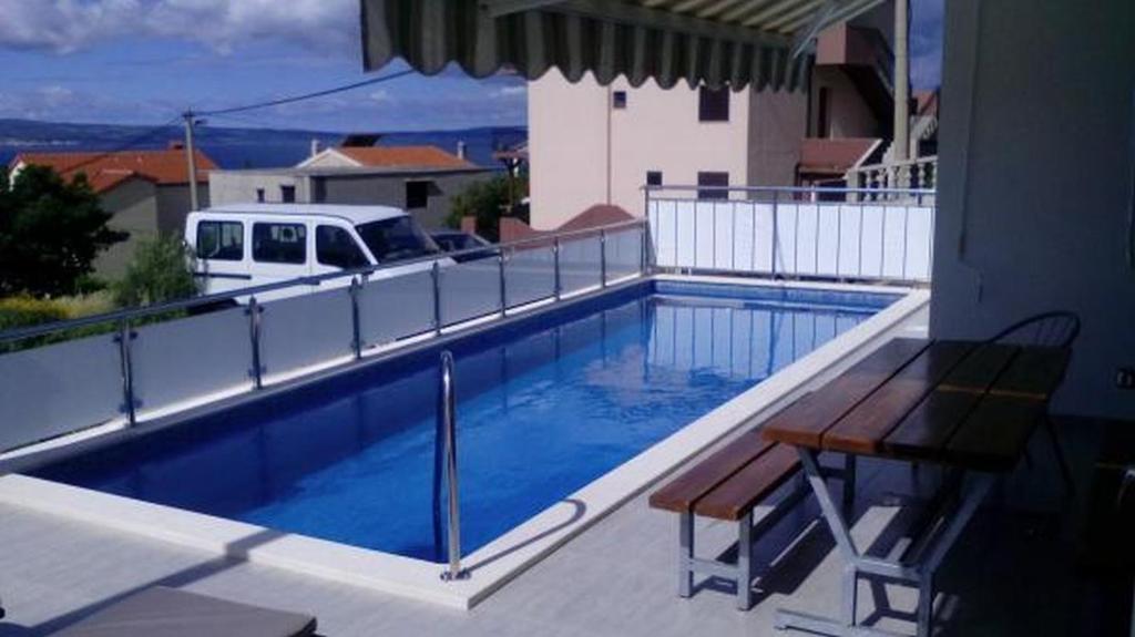 Apartment in Dugi Rat with private Pool, sea view, terrace, aircondition, WiFi 5112-1 photo 2