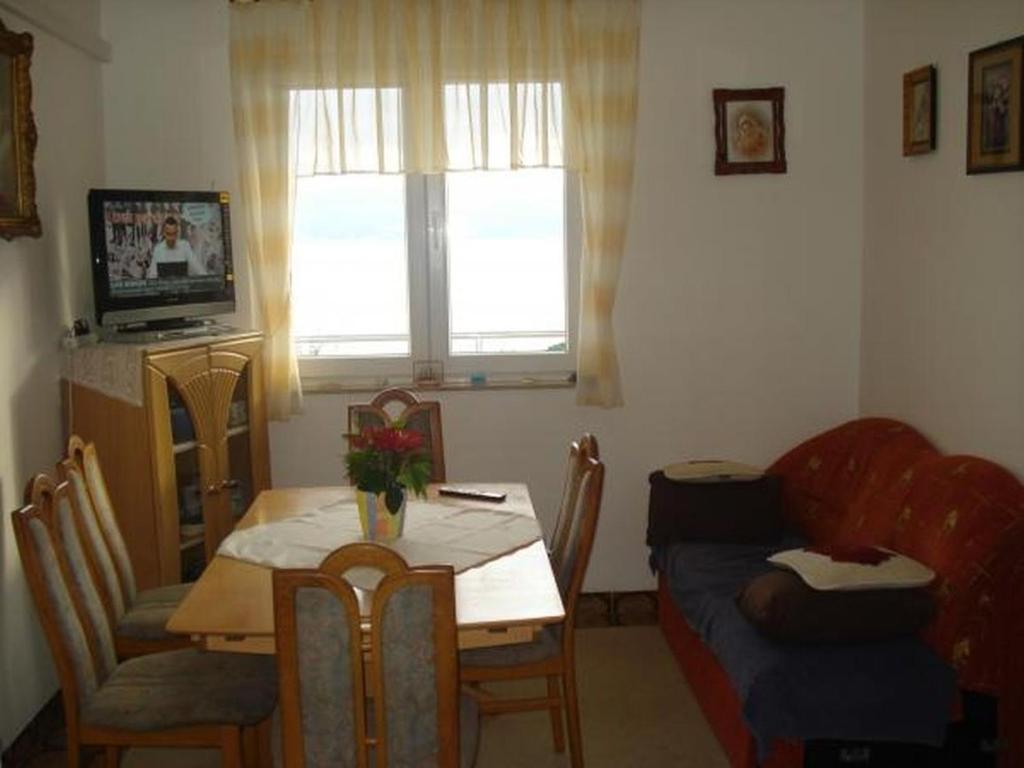 Apartment in Dugi Rat with private Pool, sea view, terrace, aircondition, WiFi 5112-1 photo 4